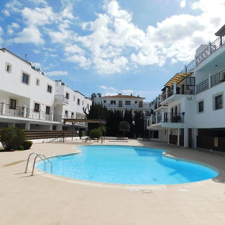 Paramount Gardens Resorts C202 Larnaca Exterior photo